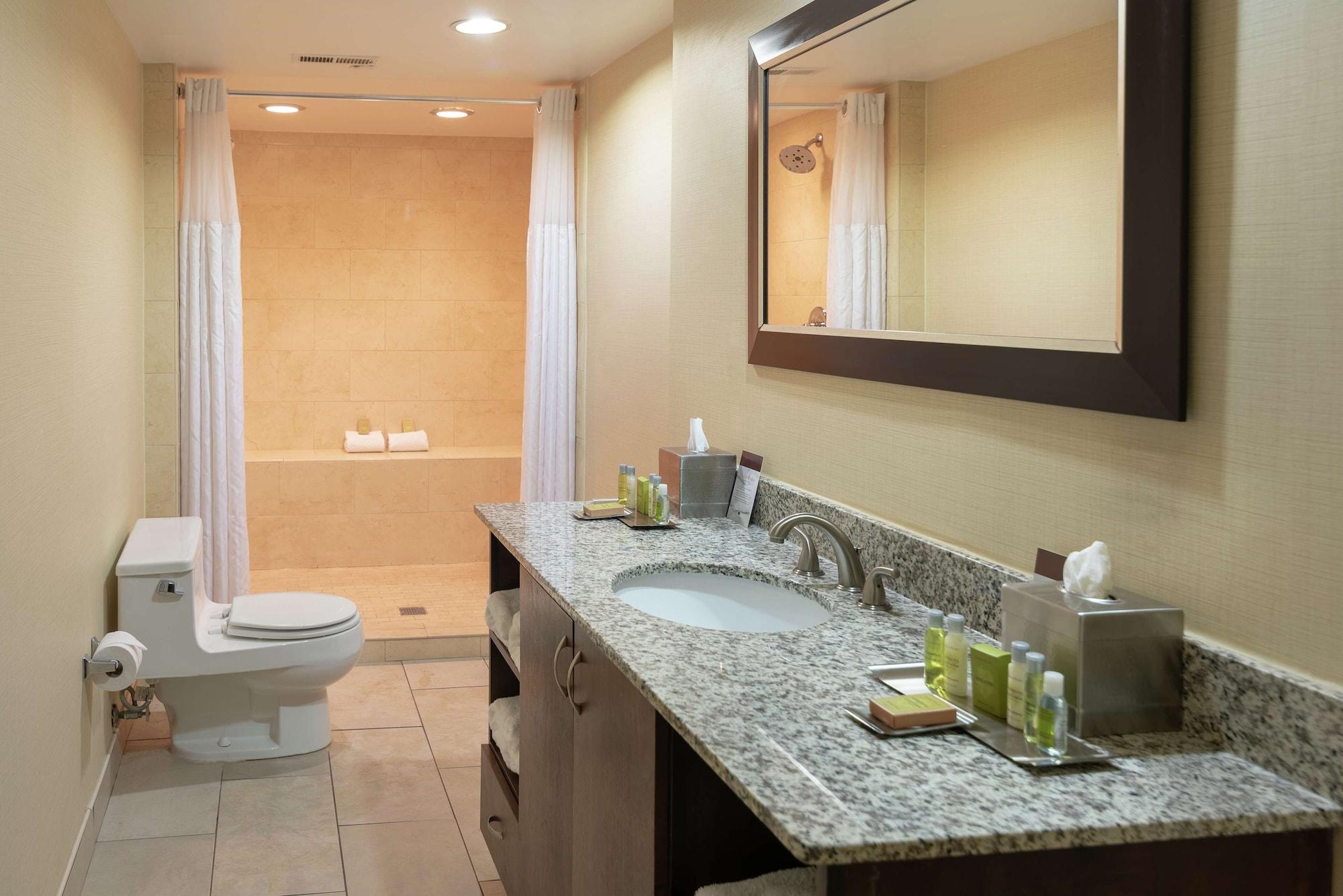 Doubletree By Hilton Norfolk Airport Hotel Kültér fotó